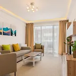 Isaran 2d4e Apartamento