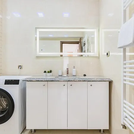 Apartment Isaran 2d4e Brasov