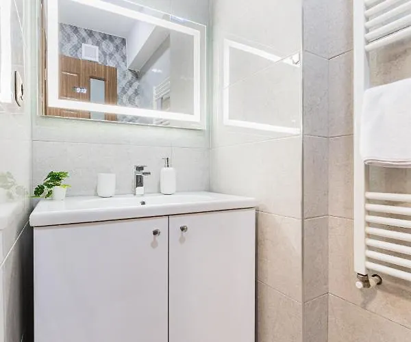 Isaran 2d4e Apartment Brasov