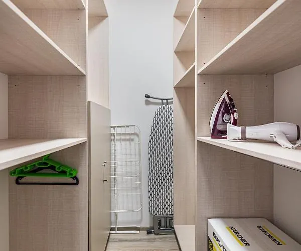 Apartment Isaran 2d4e Brasov