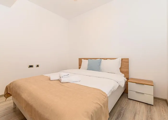 Isaran 2d4e Apartment *